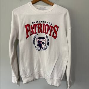 New England Patriots Sweatshirt Womens Medium White Stay Cool Wear Erin Andrews
